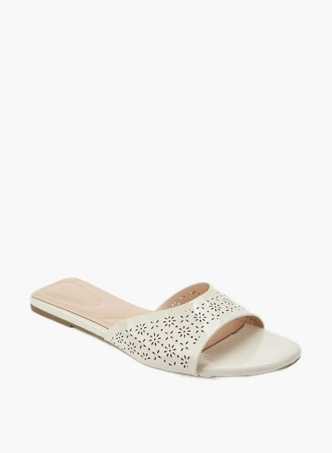 سيليست Women Laser Cut Flat Sandals