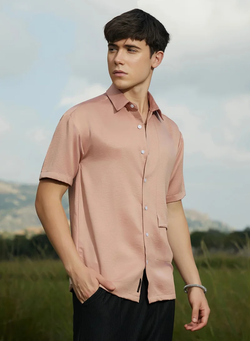 كامبوس سوترا Men's Blush Pink Solid Flap Oversized Shirt