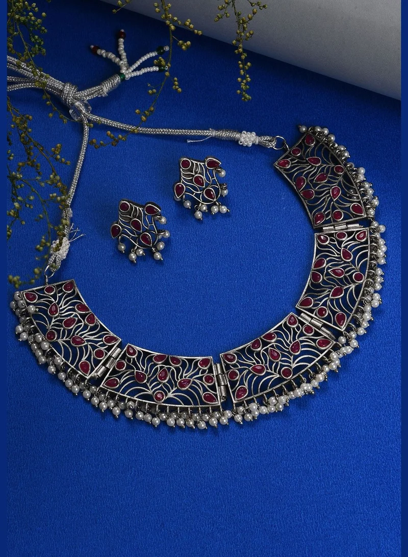 SOHI Silver Plated Designer Stone Necklace and Earrings Set