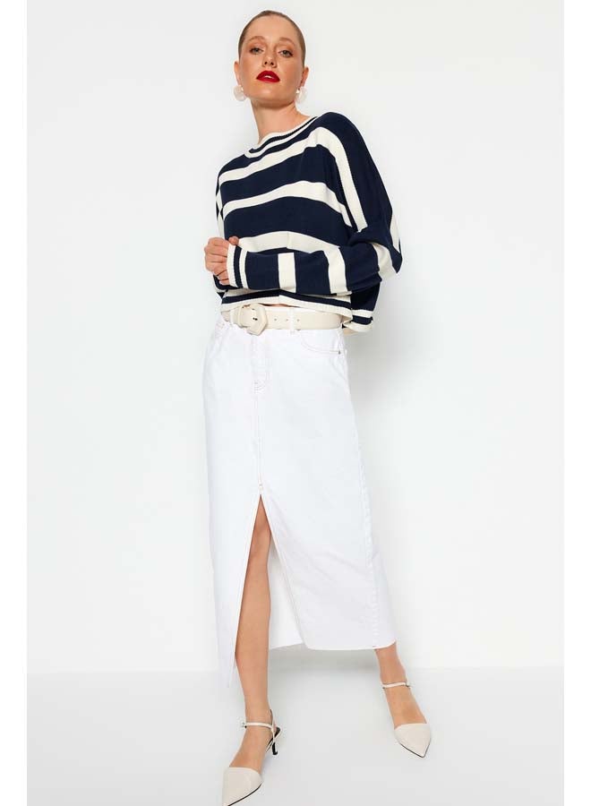 trendyol Navy Blue Crop Striped Knitwear Sweater TWOAW23KZ00205 - Image 2