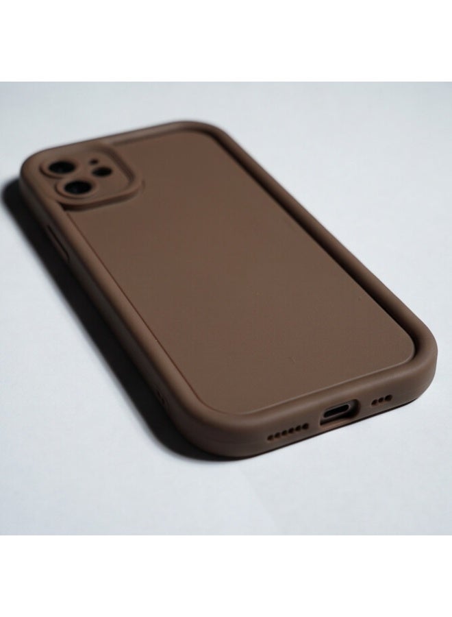 جراب حماية خلفي متوافق مع iPhone 11 بني - Image 3