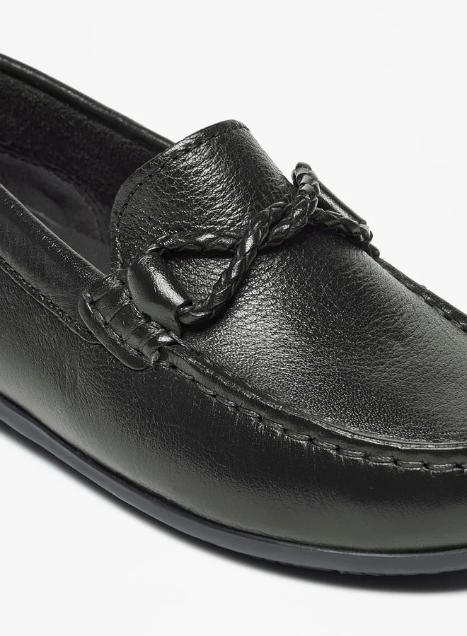 سيد دوتشيني Boys Solid Slip-On Moccasins with Textured Trim