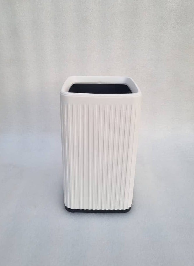 White Striped Wastebasket, Stylish and Distinctive Waste Bin, 12 Liters LM-YDJD010 