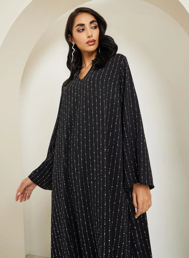 أميرة جلابية بياقة قائمة مزينة بالكريستال