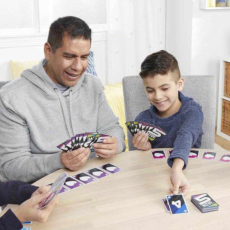 HASBRO - GAMING 5 Alive Card Game Fast-Paced Kids Game, Easy to Learn, Fun Family Game for Ages 8 and Up, Card Game for 2 to 6 Players, Multicolor - Image 5