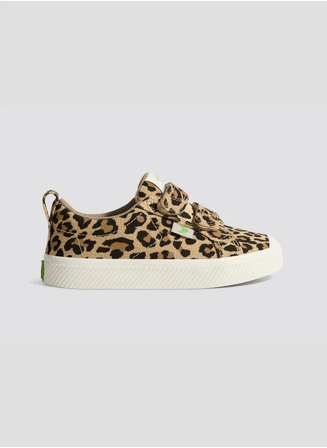 كاريوما OCA Low Leopard Print Canvas Sneaker