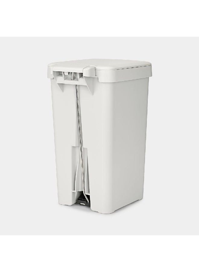 brabantia Durable High Quality Recycled Plastic Pedal Bin Light Grey 16 Liter 800221  - Image 3
