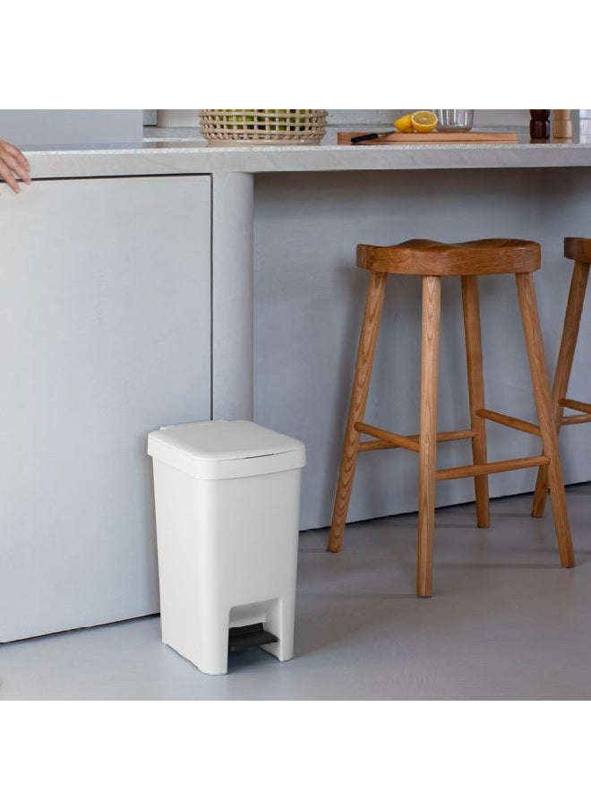brabantia Durable High Quality Recycled Plastic Pedal Bin Light Grey 16 Liter 800221  - Image 5