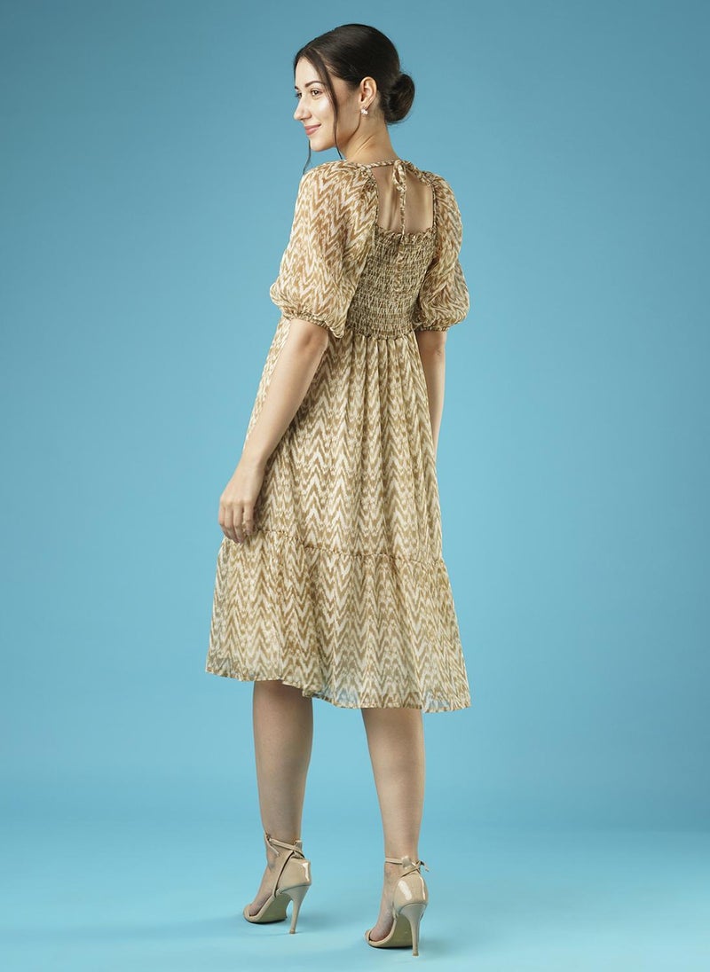 Globus Women's Dress Beige Casual with Square Neck and Puff Sleeves - Image 4