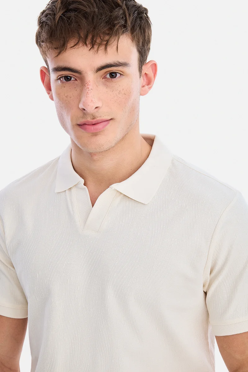 SNITCH Off White Off White Textured Half Sleeve Regular Fit Casual T-Shirt for Men | Best Price UAE