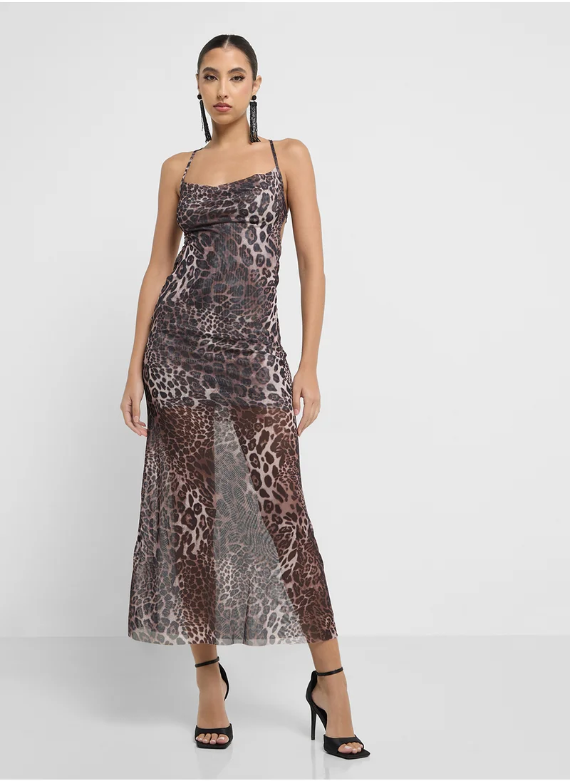 جينجر Strappy Leopard Print Slip Dress