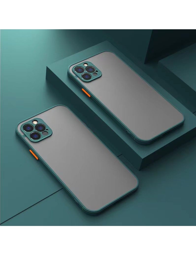 Generic - iPhone 15 Pro Silicone Case - Durable & Anti-Scratch Back Cover (Green) - Image 1