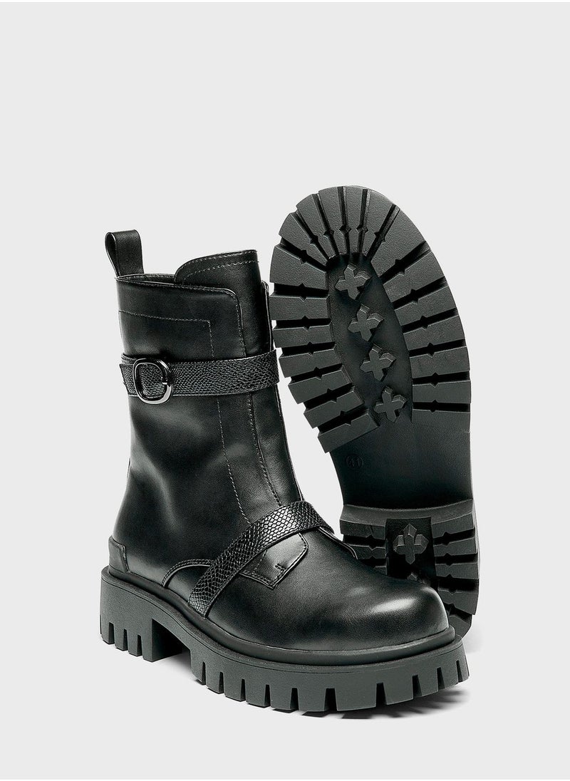shoexpress - Essential Ankle Boots - Image 1