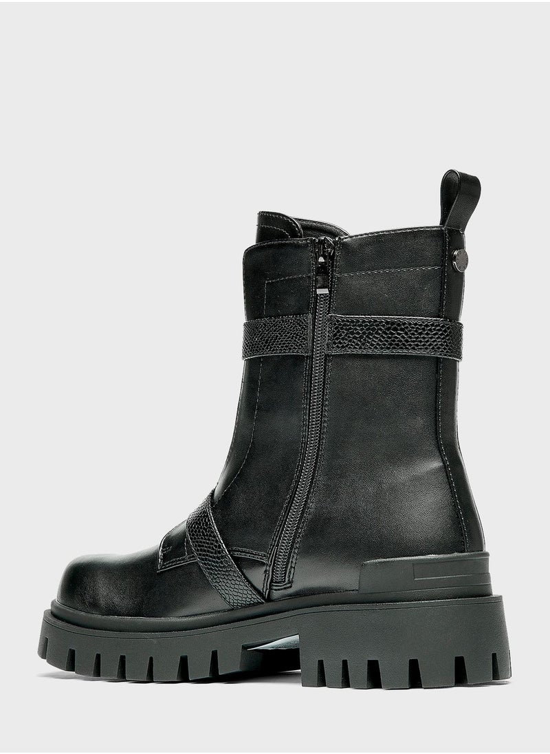 shoexpress - Essential Ankle Boots - Image 1