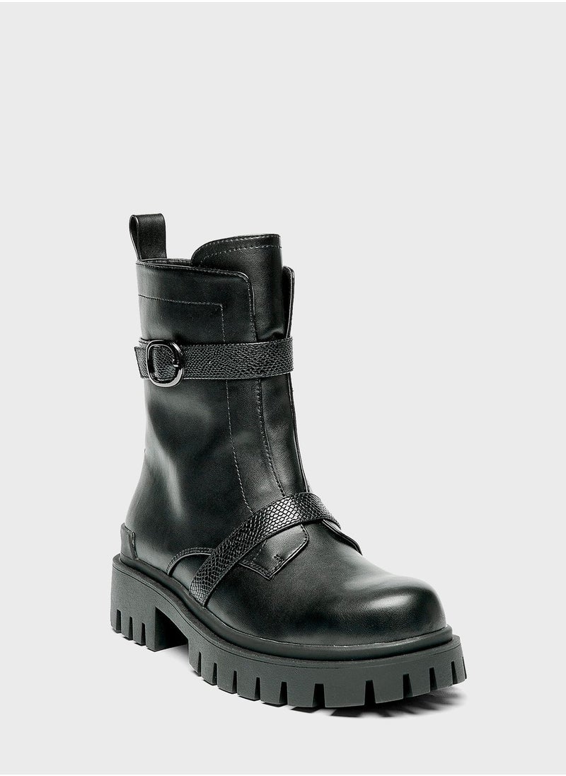 shoexpress - Essential Ankle Boots - Image 1