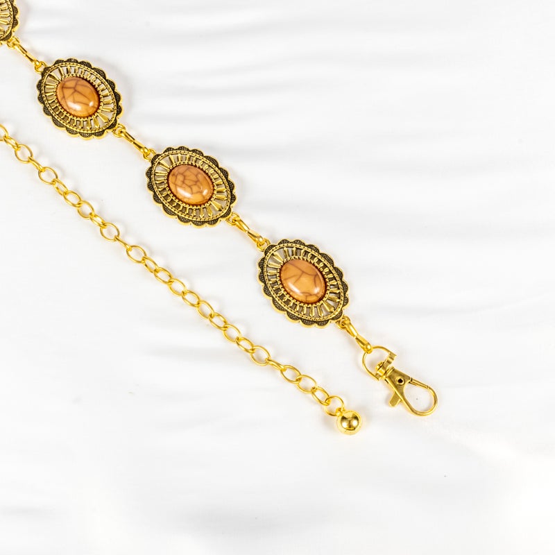 ذا بلاك بيرل اكسسوريز حزام معدن حريمي ذهبي مرصع بالحجر البني - Image 2