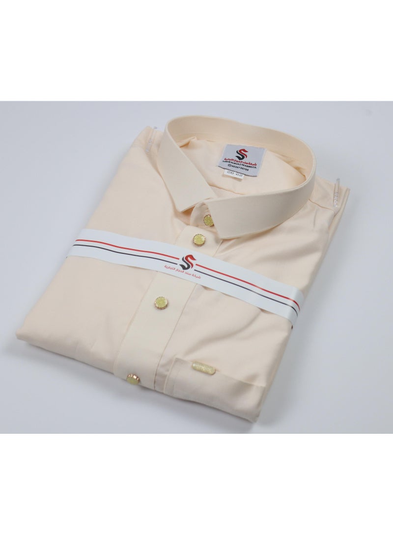 Classic boys' dress designed with high precision by professionals in the field of fashion design.