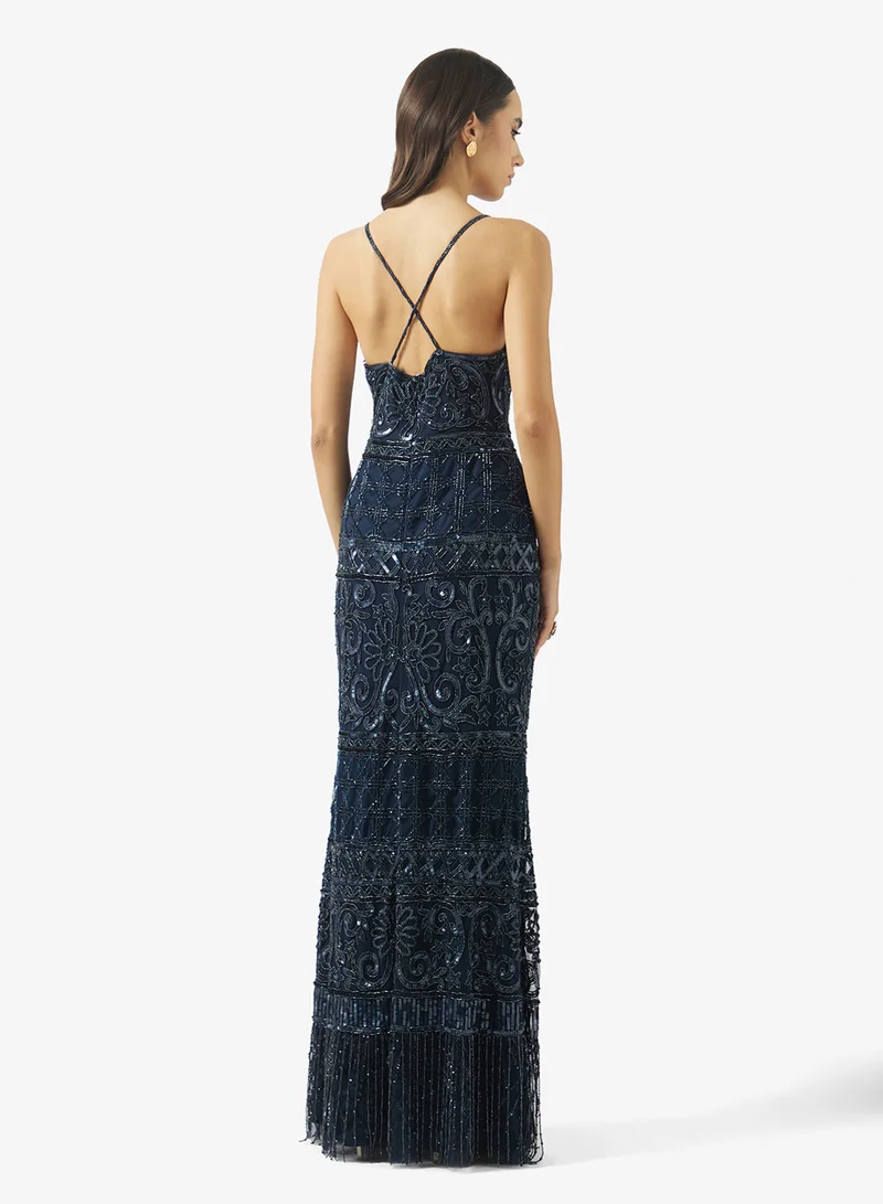 نمشي x فستان ضيق مزين بالخرز