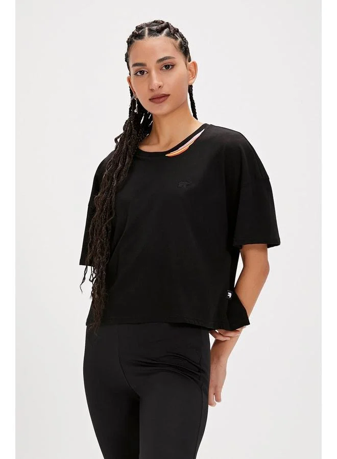 AMANDA T-SHIRT.