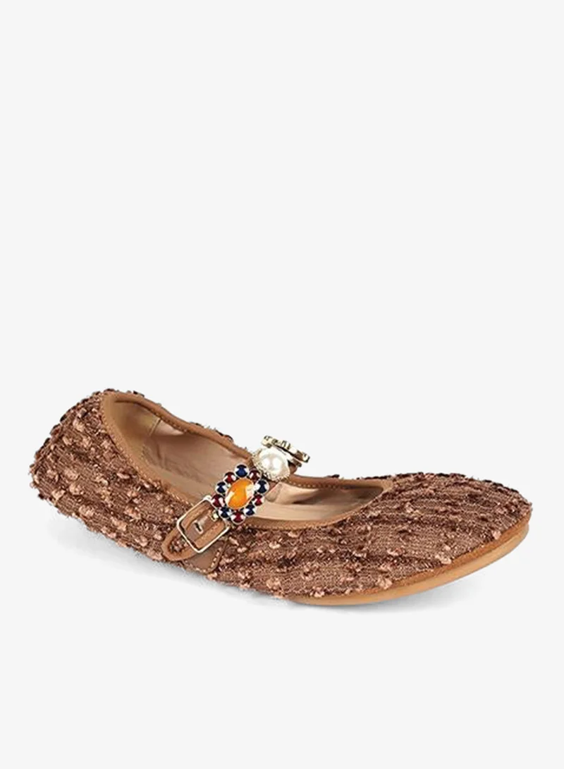 كابلي فلات مزخرف بإبزيم مرصع بالأحجار