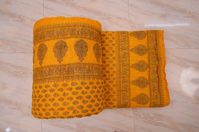 COTTON SINGLE BED JAIPURI RAZAI JAIPURI BLANKET AC QUILT FOR WINTER SOFT LIGHT WEIGHT RAJASTHANI TRADITIONAL COTTON RAZAI 55 X 85 INCH YELLOW