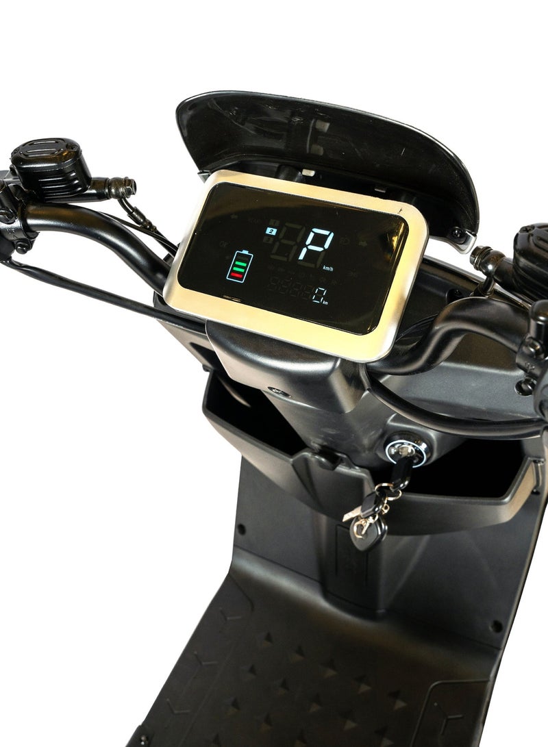 ويندهورس سكوتر كهربائي للبالغين Wind Horse M5، محرك 1500 واط، بطارية 60V 20Ah، سرعة قصوى 85 كم/س، مدى 50 كم، إطار سبائك الكربون، إطارات 14 بوصة، فرامل قرصية، 3 أوضاع سرعة، قفل ريموت ومساحة تخزين تحت المقعد – أزرق/أسود/رمادي - Image 4