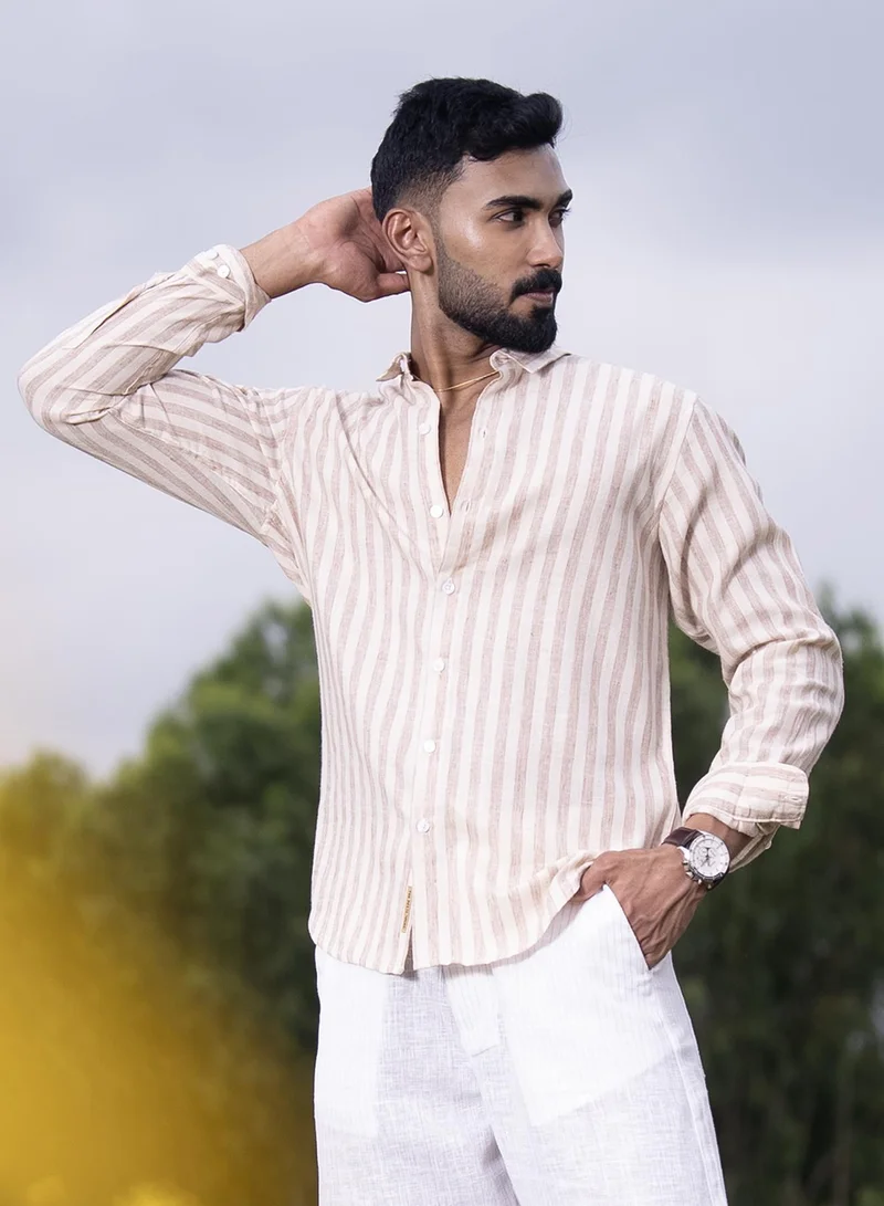 كامبوس سوترا قميص رجالي بني مخطط بياقة عادية وأكمام طويلة