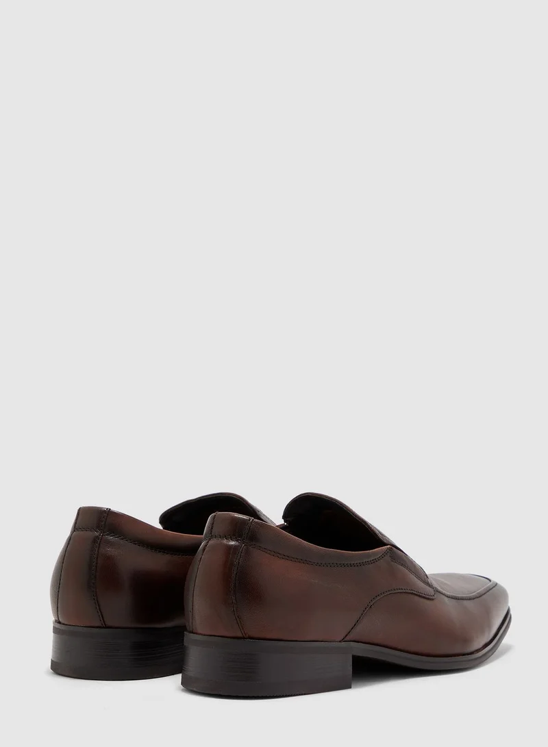 STEVE MADDEN Darius Slip Ons