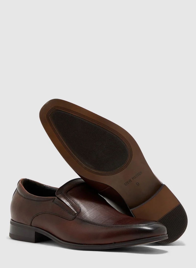 STEVE MADDEN Darius Slip Ons