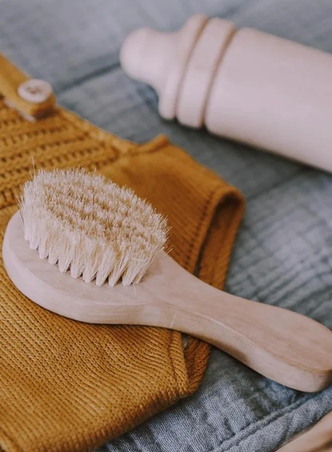 Olli Ella Dinkum Brush