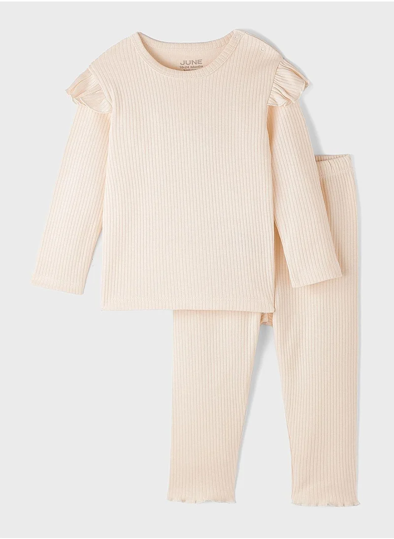 جون Kids Interlock Ruffle Set