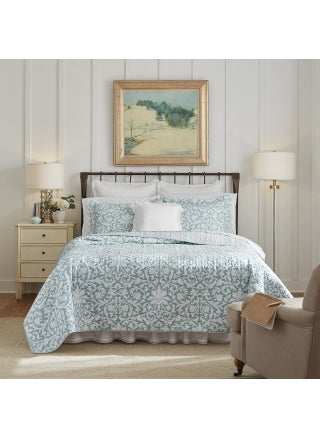 Laura Ashley  Queen Quilt Set Reversible Cotton Bedding with Matching Shams Lightweight Home Decor for All Seasons Mia Blue Queen - pzsku/Z6BCAD9DB9E27B2E2BBE2Z/45/1749490850/c24c0dcc-62ce-4417-8bed-dd96c0be999f