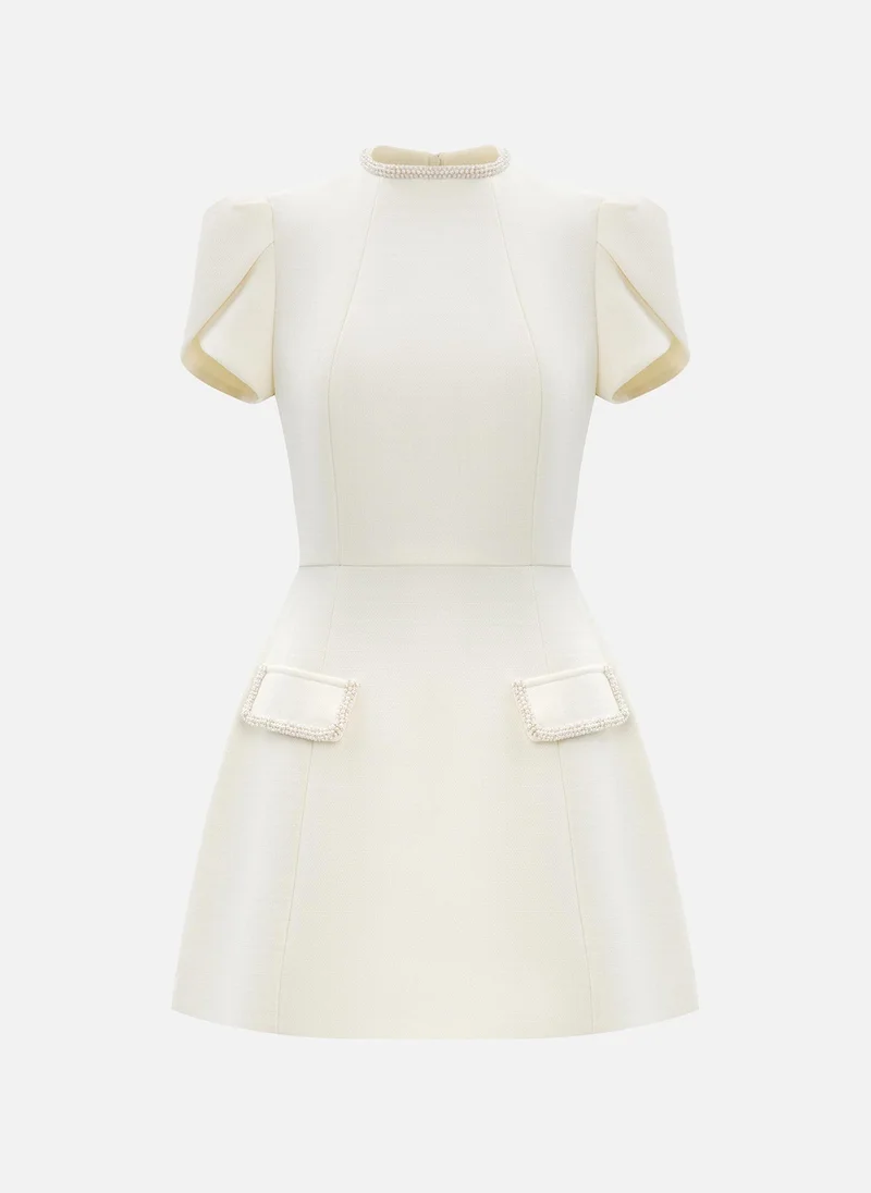 ليتشي فستان قصير ملائم بأكمام قصيرة واسعة