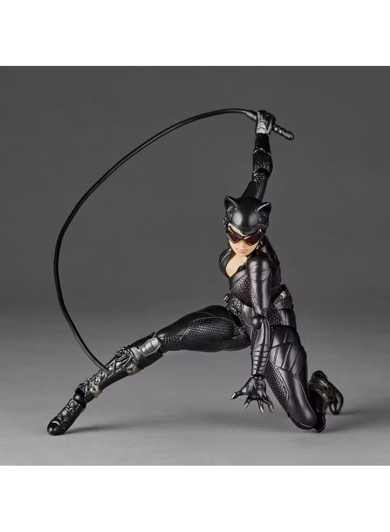 دي سي كوميكس **تمثال باتمان وكاتوومان الحركي 15 سم - من دي سي كوميكس، متعدد المفاصل، لعبة قابلة للجمع، ديكور مكتبي وهدية للمعجبين** - Image 2