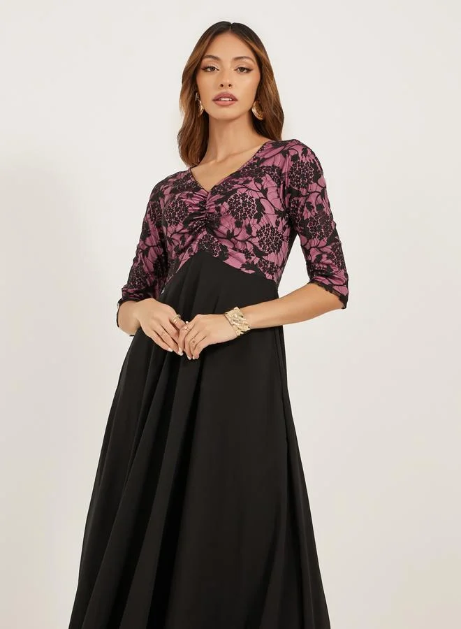 Styli Ruched Detail V-Neck Lace Maxi Dress