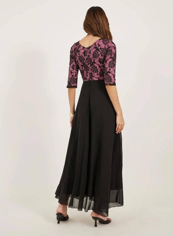 Styli Ruched Detail V-Neck Lace Maxi Dress