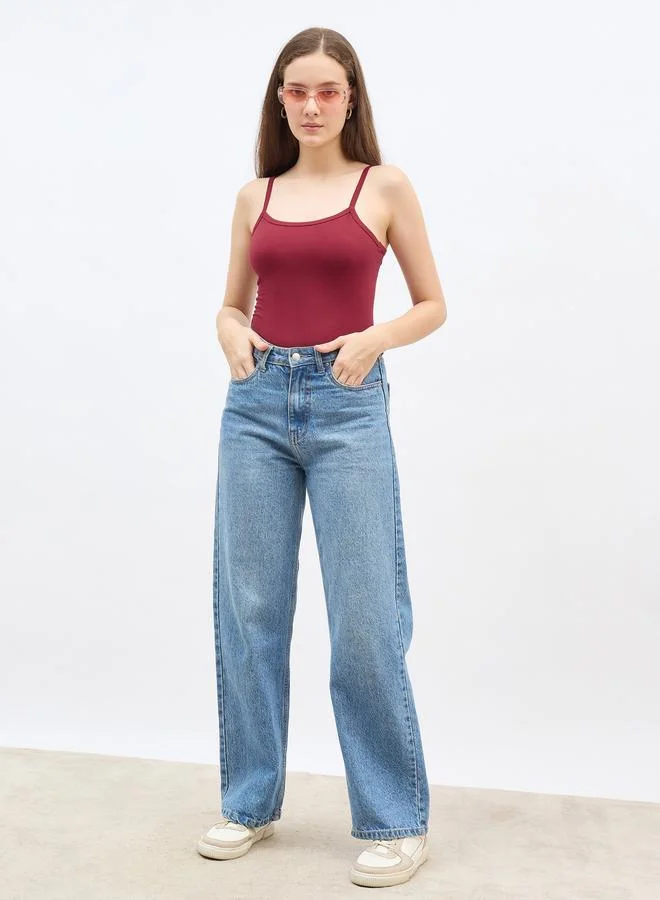 Styli Styli Fitted Solid Scoop Neck Strappy Tank