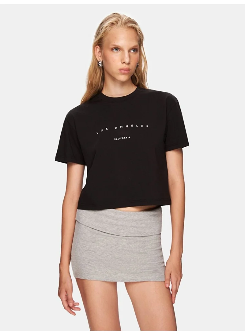 ال تي بي Black T-Shirt