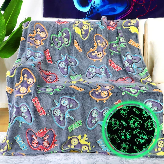 GAMING TOYS GIFTS FOR TEEN BOYS GLOW IN THE DARK GAMING BLANKET GAMER GAME CONTROLLER THROW FOR KIDS BIRTHDAY PRESENTS FOR BOYS AGE 8 9 10 11 12 13 14 15 YEAR OLD GAMER ROOM DECOR 50X60