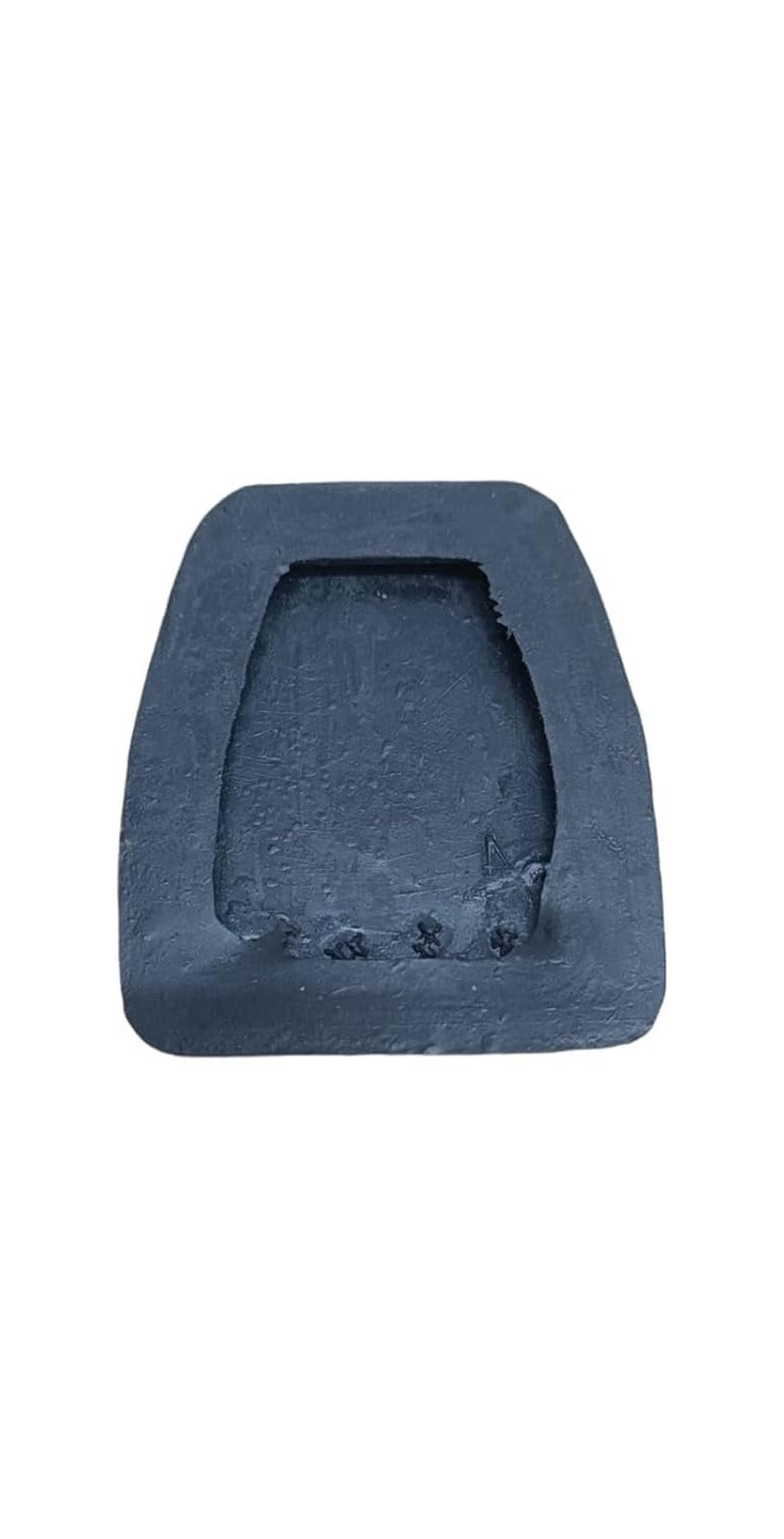 Auto-Ex Clutch Brake Paddle Rubber Cover Pedal Pad Rubber Compatible/Replacement For XUV 500 (2011 to 2021) / XUV 700 (2021 to Now) /XUV 300 (2019 to Now) 1 (Piece) - Image 2