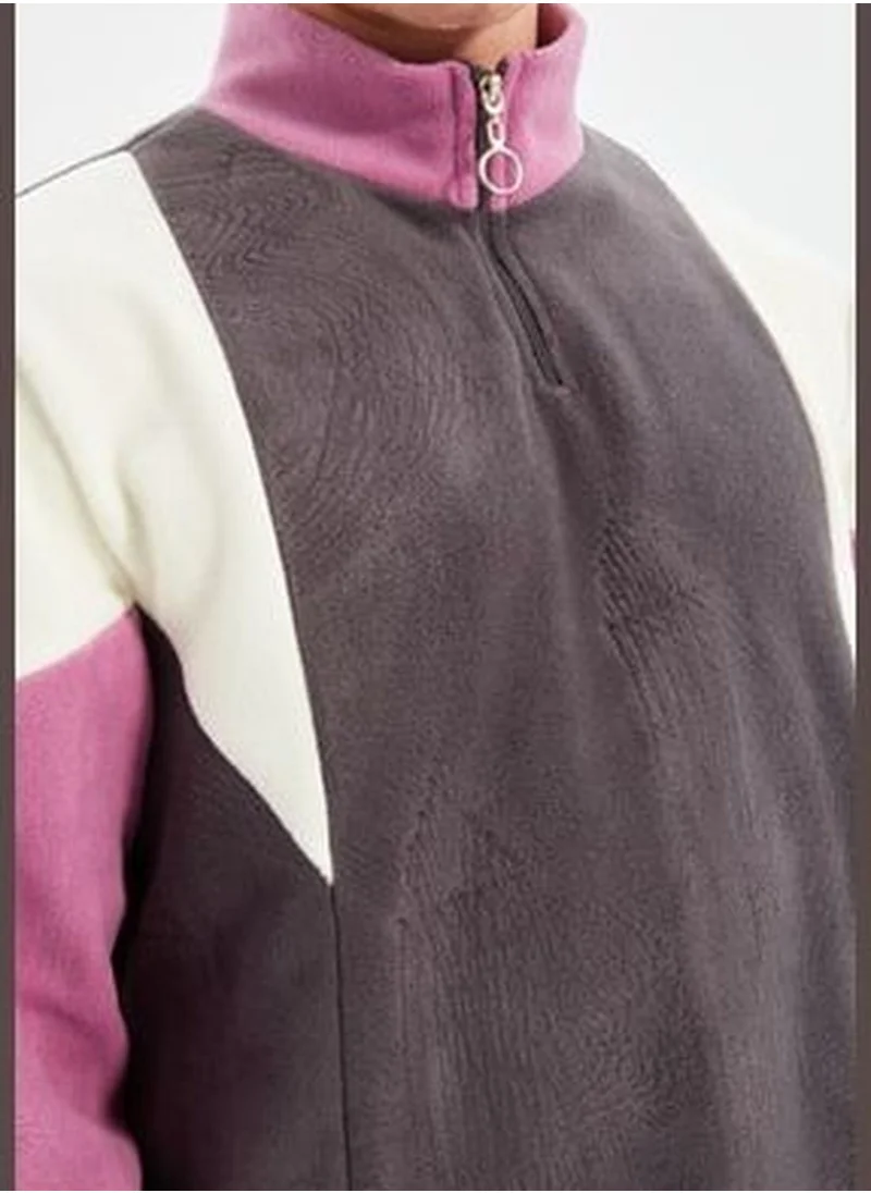 trendyol Anthracite Men's Regular/Regular Cut, Zippered Standing Collar Color Block Fleece Warm Sweatshirt.