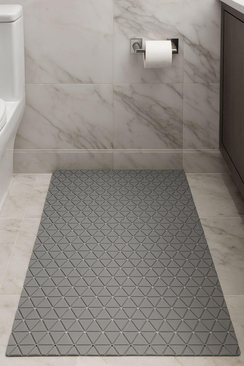 Non-Slip Bathtub Mat – Rubber Safety Mat with Strong Suction Base (Grey) - Image 1
