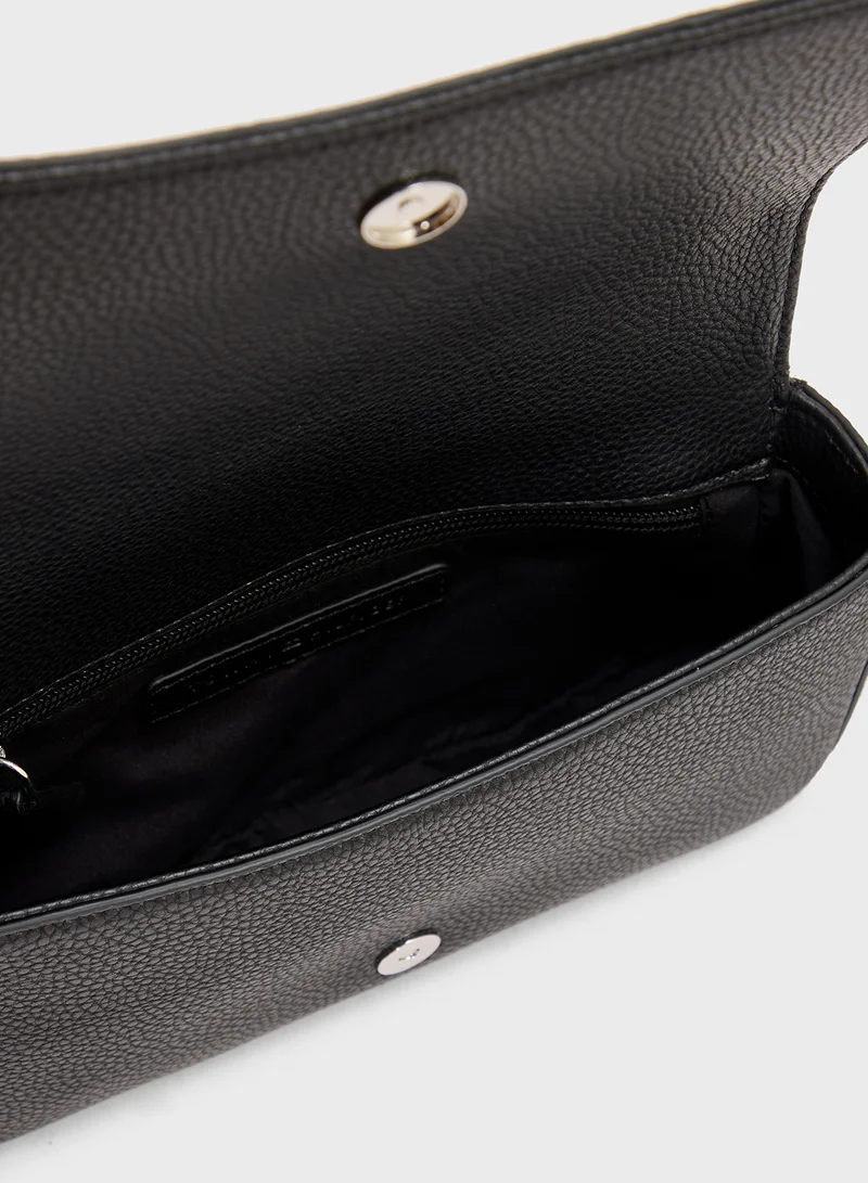 TOMMY HILFIGER Flapover Crossbody
