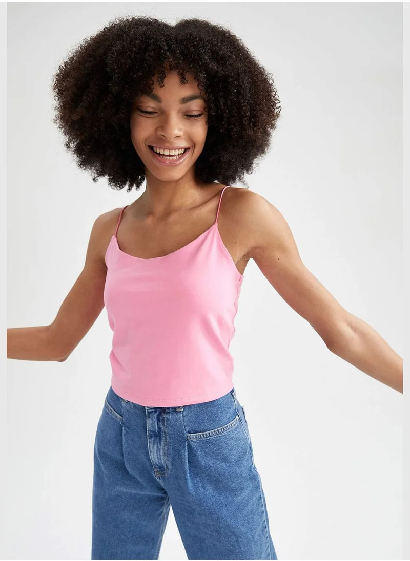 ديفاكتو Basic Spaghetti Strap Tank Top