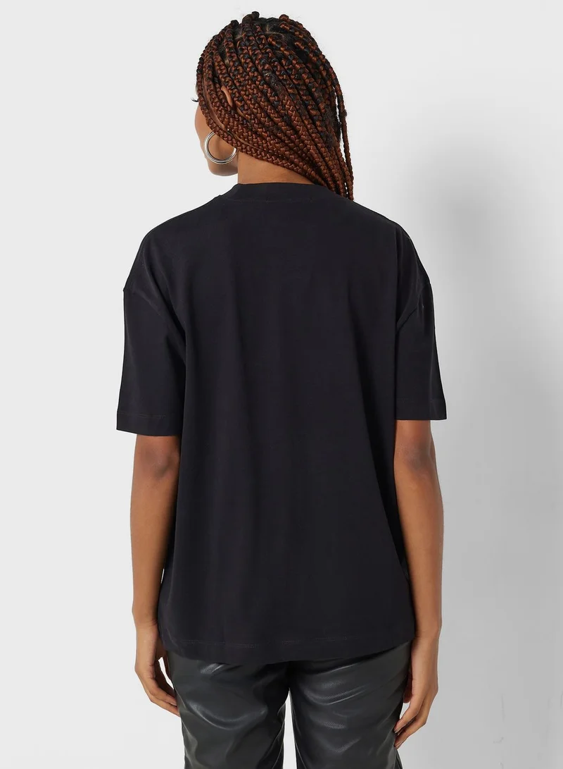 Calvin Klein Jeans Crew Neck Logo T-Shirt