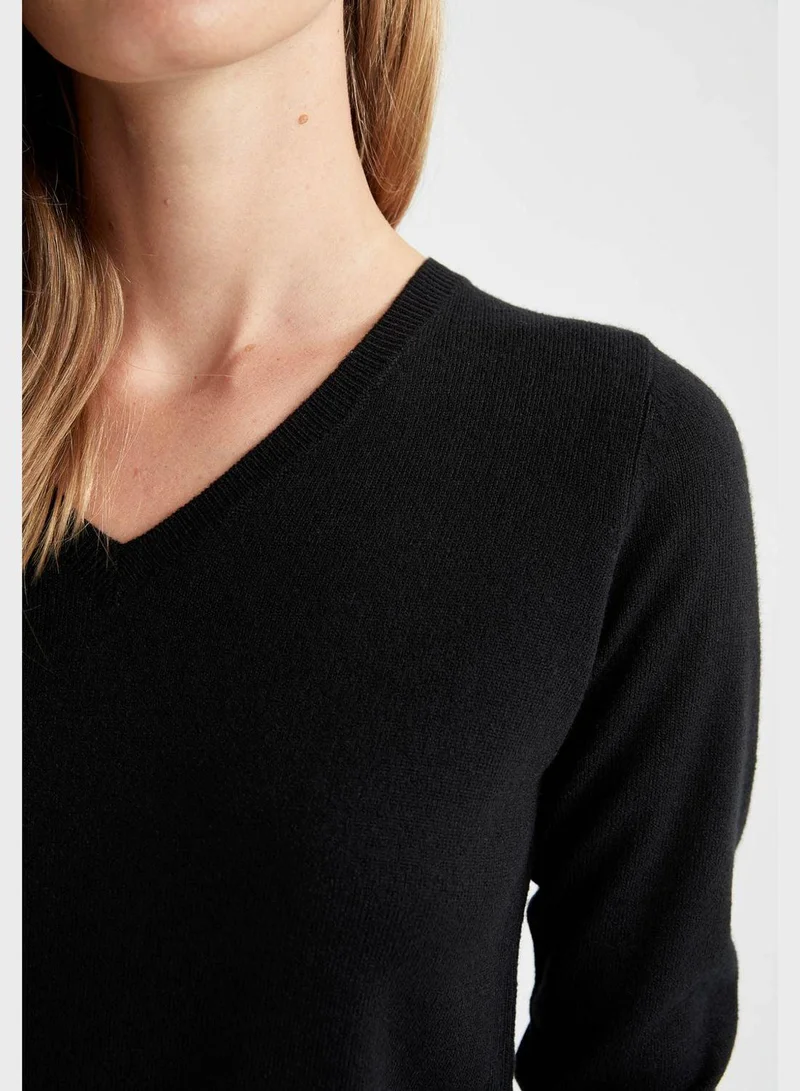 DeFacto Basic V-Neck Sweater