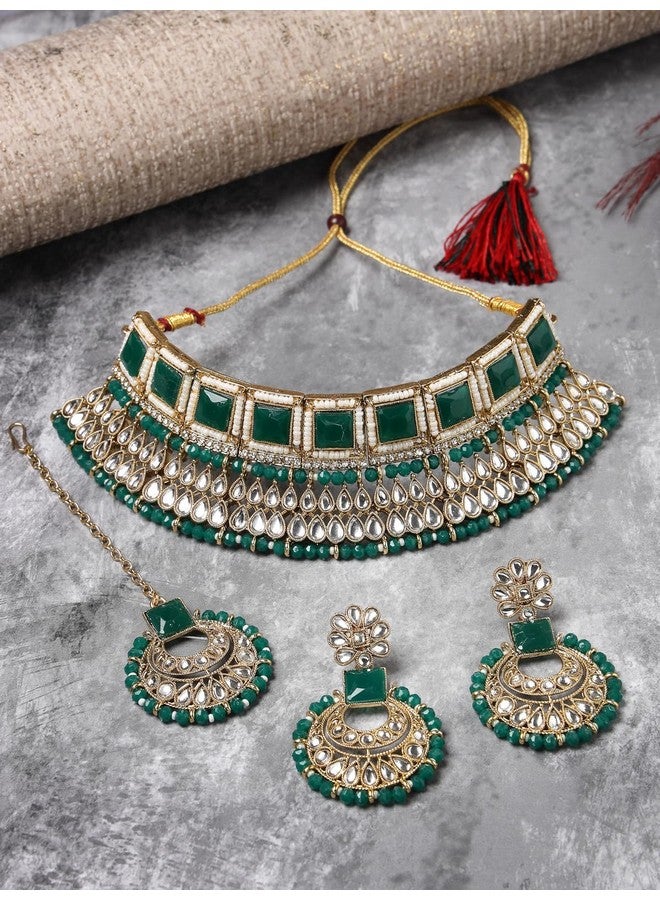Sukkhi Sukkhi Classical Traditional Gold Plated Green Kundan & Beads Choker Necklace Set With Earring And Maangtika | Jewellery Set For Women (NS105552)  - Image 3
