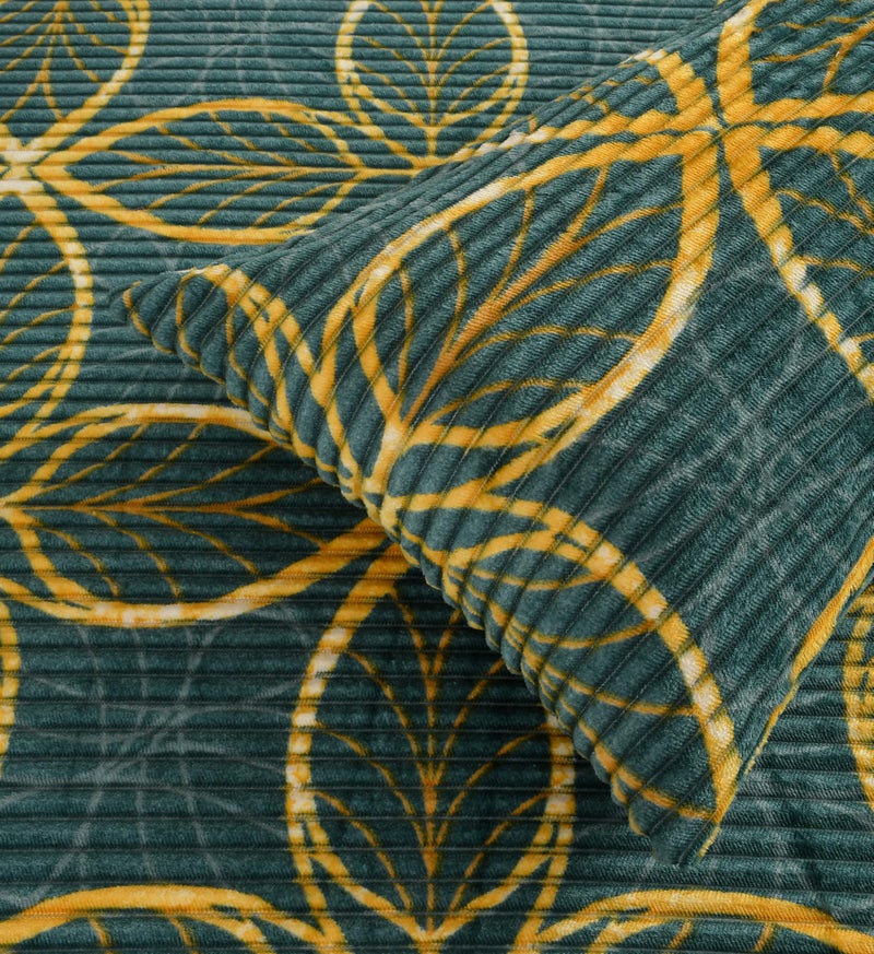 KAWI 350 TC Velvet Pencil Print 300 GSM Woolen Fleece Warm Flannel Double Bed Elastic Fitted King Size Bedsheet with 2 Zipper Pillow Cover (72"x78" X10") - Light Green Colour - Image 5