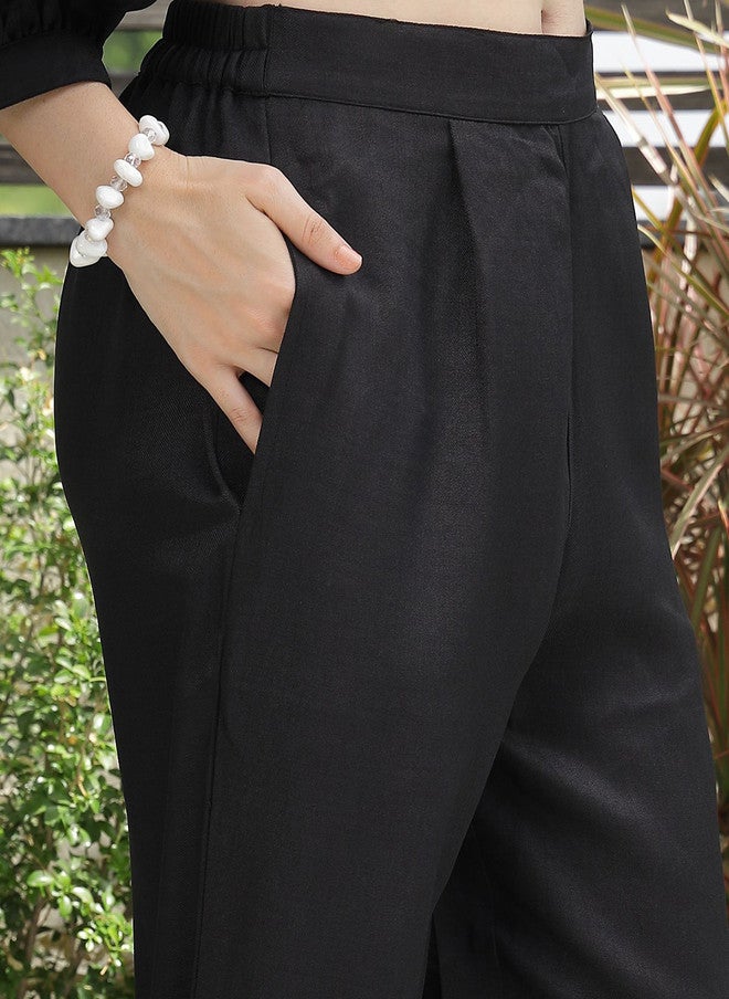 PlusS طقم بلوزة وسروال مطرزة باللون الأسود للنساء - Image 3