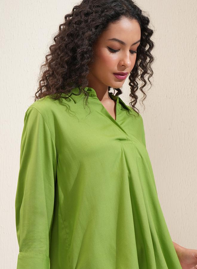 Tokyo Talkies Solid Curved Hem Collared Blouse - Image 1